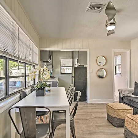 2 Conjoined Units - Steps From Madeira Beach!